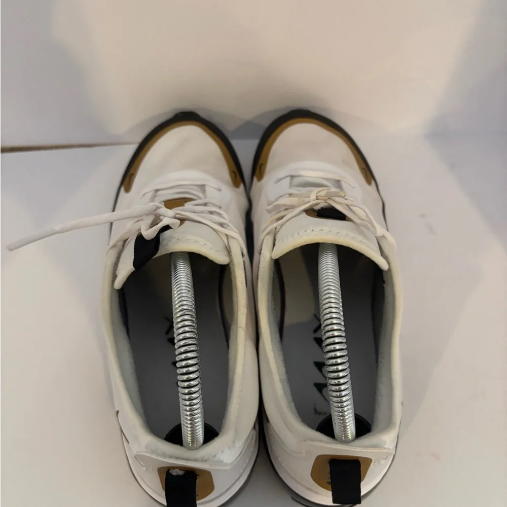 Nike Air Max Dia size 9